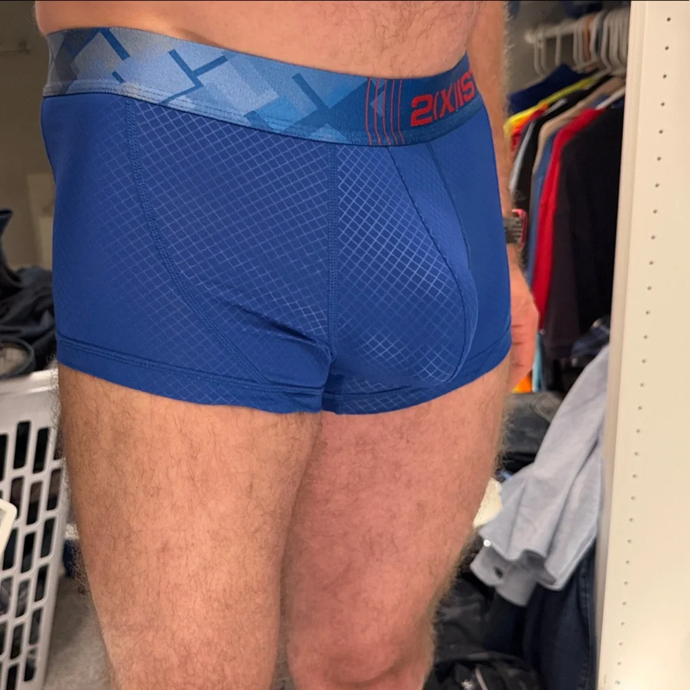 2Xist Men's Bold Blue Compression Shorts - Picture 1 of 4